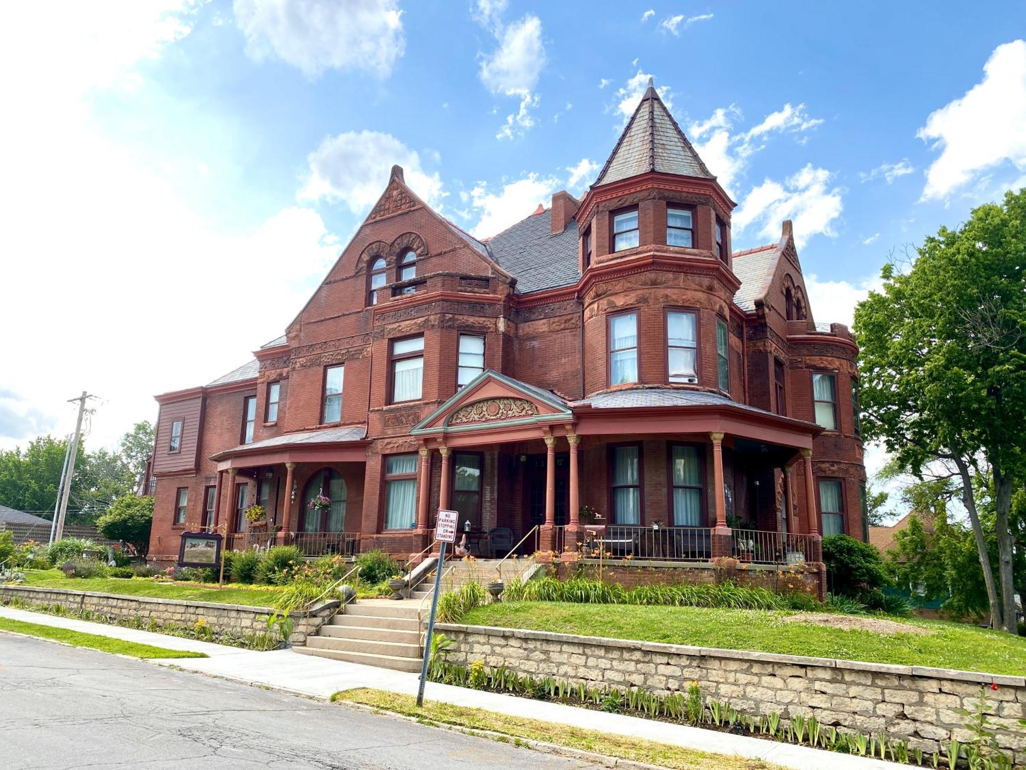 הוילה סנט ג'וזף Vineyard Mansion Carriage House מראה חיצוני תמונה